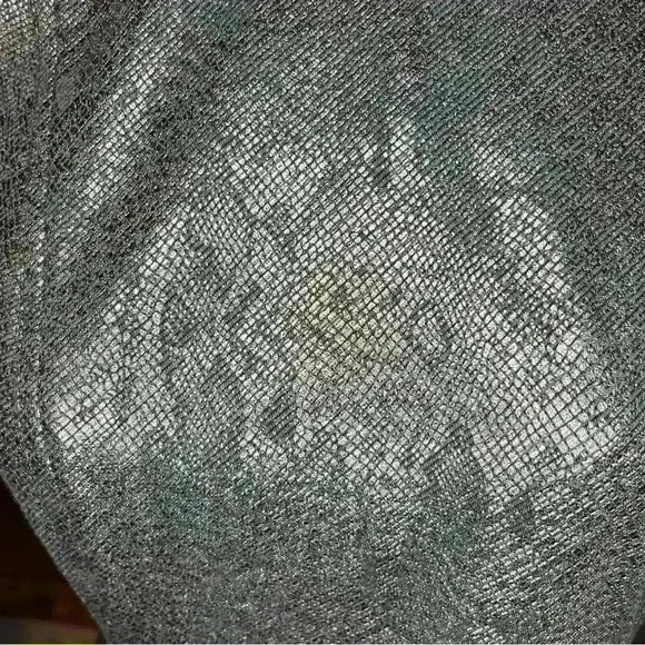 Calvin Klein Metallic Foil Snake Print Sheath Dress Women’s Size 6 Gray Silver - Picture 4 of 11